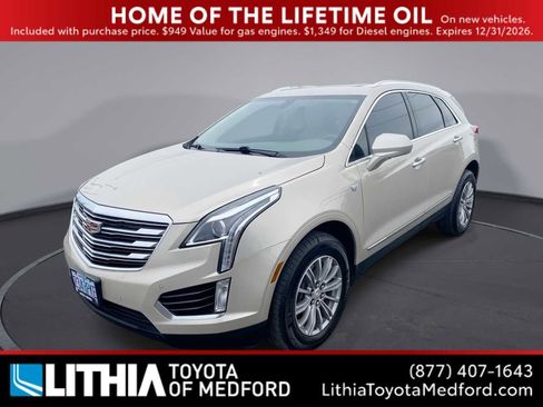 Used 2017 Cadillac XT5 Luxury FWD image 1