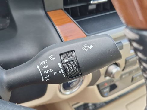 Used 2013 Lexus ES 300h w/ Premium Pkg FWD image 27