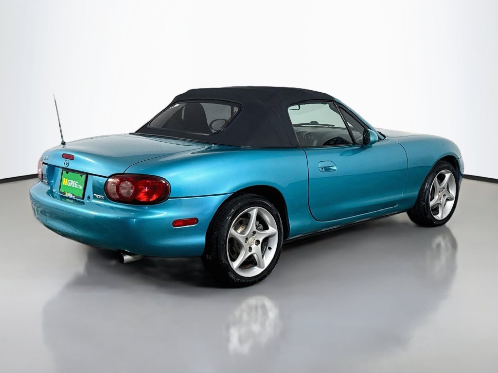 Used 2003 MAZDA MX-5 Miata RWD image 10