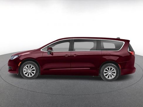 Used 2023 Chrysler Voyager LX FWD image 2