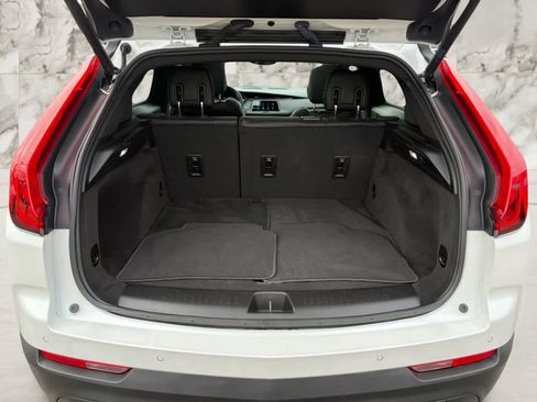 Used 2023 Cadillac XT4 Luxury w/ Cold Weather Package image 21