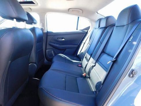 Used 2025 Nissan Sentra SR w/ SR Premium Package image 22