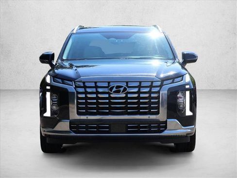 Used 2024 Hyundai Palisade Calligraphy AWD/4WD image 2