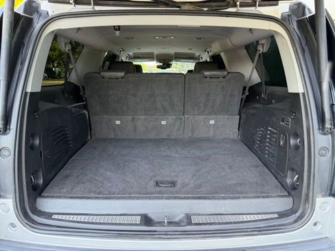 Used 2017 GMC Yukon XL SLT image 31