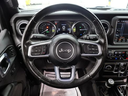 Used 2023 Jeep Wrangler Unlimited Sahara w/ Cold Weather Group AWD/4WD image 23