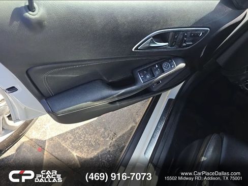 Used 2016 Mercedes-Benz GLA 250 image 12