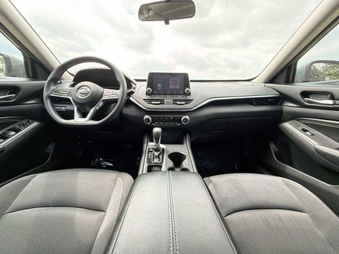 Used 2020 Nissan Altima 2.5 S FWD image 12