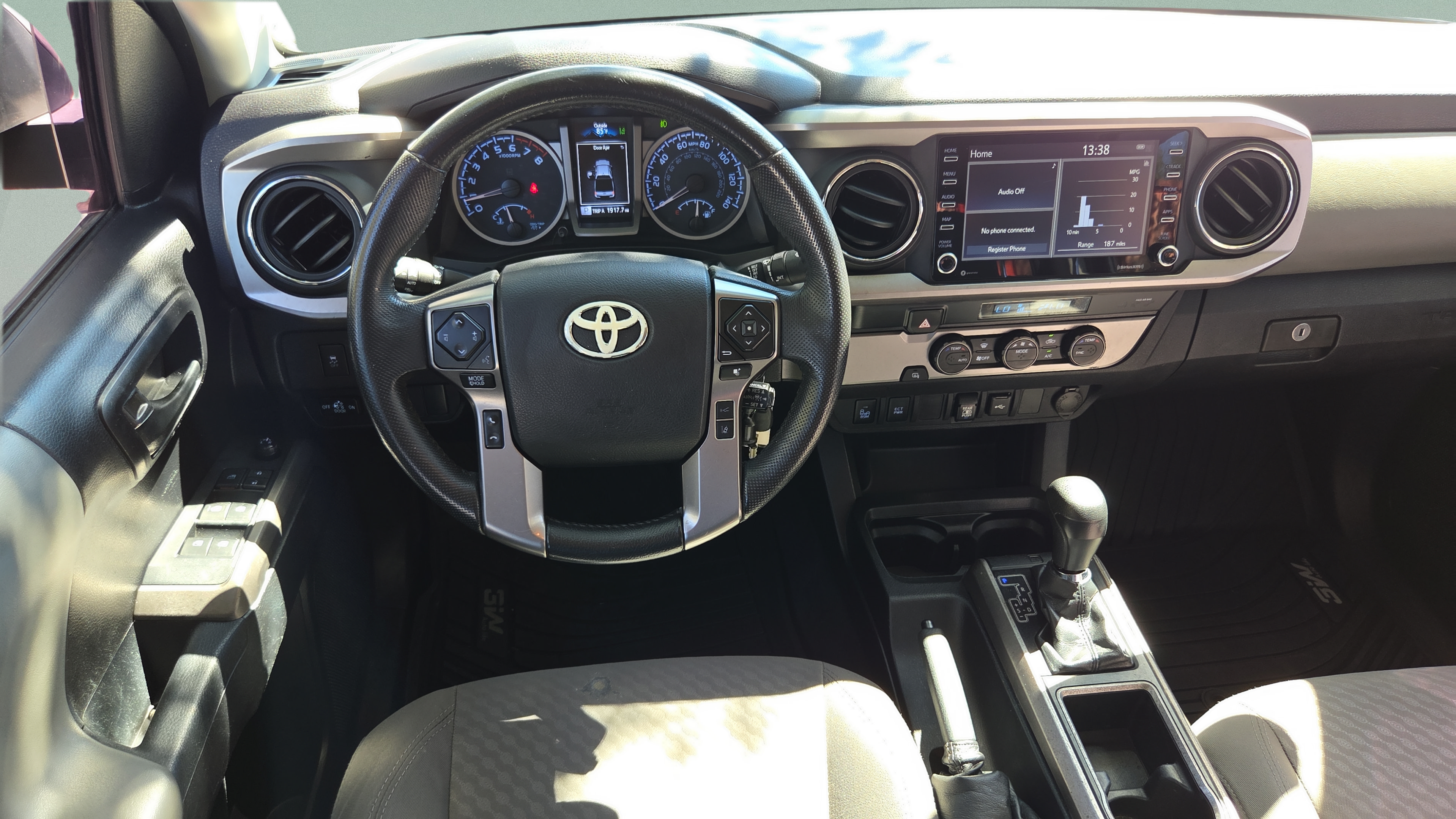 Used 2022 Toyota Tacoma SR5 w/ Technology Package RWD image 12