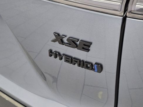 Used 2023 Toyota Corolla Cross AWD Hybrid w/ Convenience Package image 20