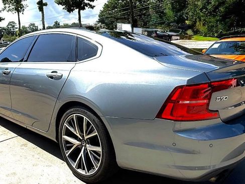 Used 2018 Volvo S90 T5 Momentum FWD image 15