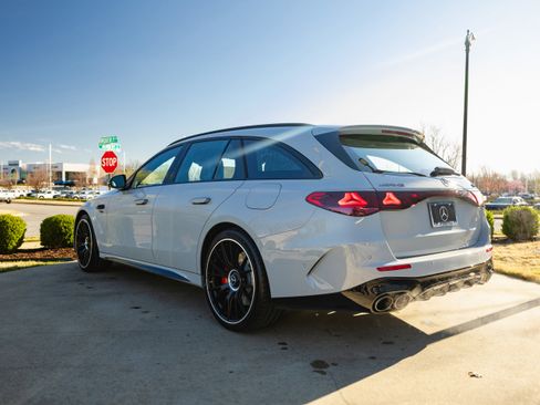 New 2026 Mercedes-Benz E 53 AMG 4MATIC Sedan image 10