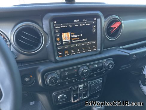 Used 2023 Jeep Wrangler Sport S image 32