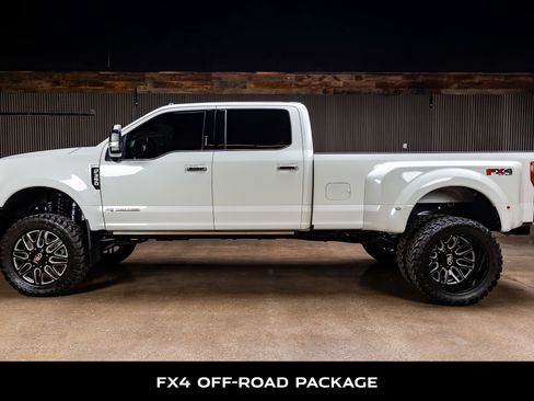 Used 2022 Ford F350 Platinum image 5