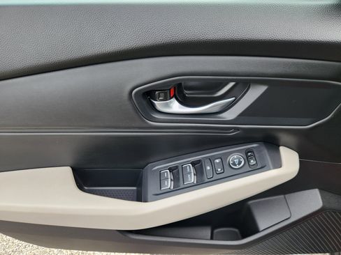 Certified 2025 Honda Accord SE image 17