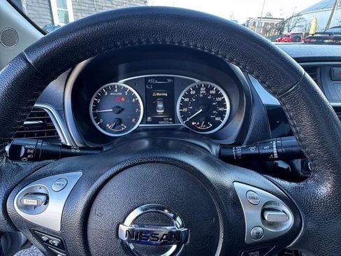 Used 2016 Nissan Sentra SL w/ Technology Package image 10