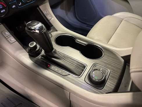 Certified 2019 GMC Acadia SLT image 36