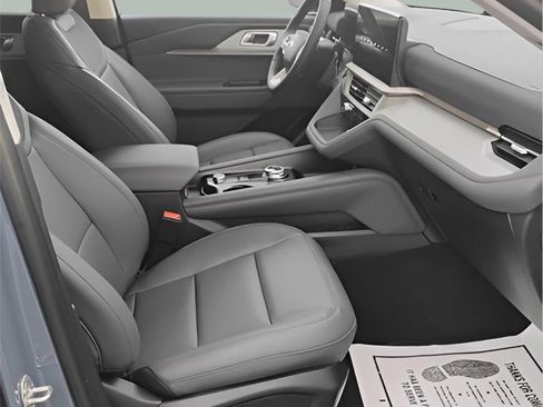 New 2026 Ford Explorer Active image 23