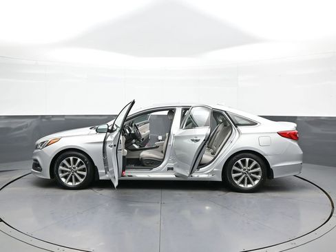 Used 2017 Hyundai Sonata Limited w/ Tech Package 03 image 42