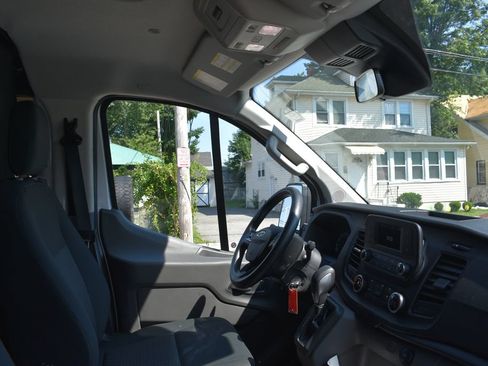 Used 2025 Ford Transit 250 Low Roof w/ Exterior Upgrade Package RWD image 19