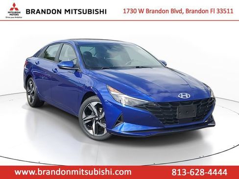 Used 2023 Hyundai Elantra SEL w/ Convenience Package image 1