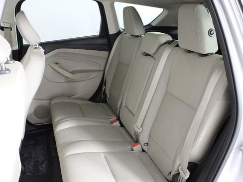 Used 2018 Ford Escape SE image 18