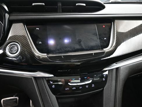 Used 2020 Cadillac XT6 Sport AWD/4WD image 13