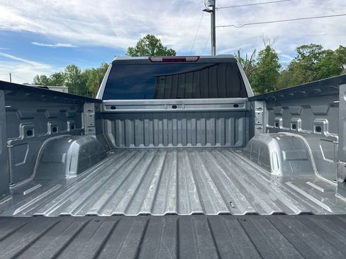 Used 2024 Chevrolet Silverado 1500 Custom Trail Boss w/ LPO, Dark Essentials Package AWD/4WD image 19