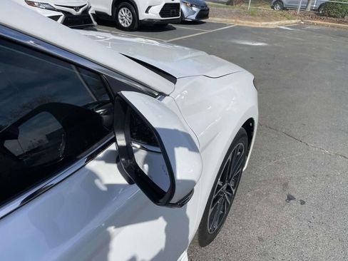 Used 2025 Toyota Camry XLE image 32