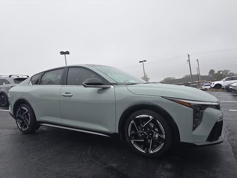 New 2025 Kia K4 GT-Line image 1