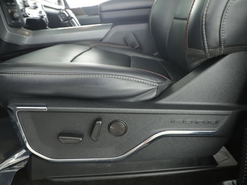 Used 2022 Ford F150 Lariat w/ Tow Technology Package image 10