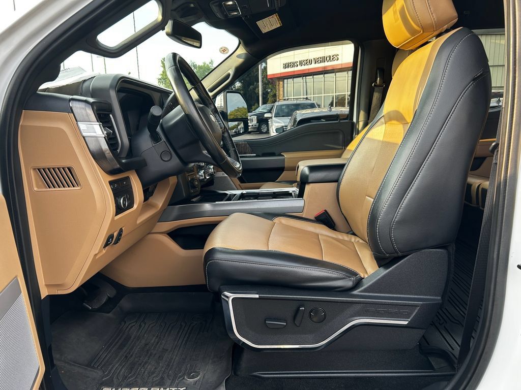 Used 2023 Ford F250 Lariat w/ Chrome Package AWD/4WD image 26