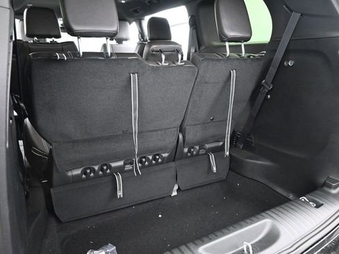 New 2026 Chrysler Pacifica Select w/ S Appearance Package image 16