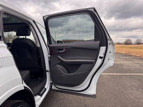 Used 2020 Audi Q7 2.0T Premium w/ Convenience Package image 20