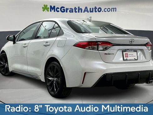 Used 2024 Toyota Corolla SE image 3