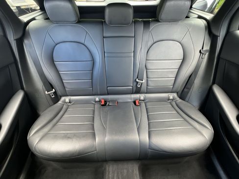 Used 2020 Mercedes-Benz GLC 300 4MATIC image 15