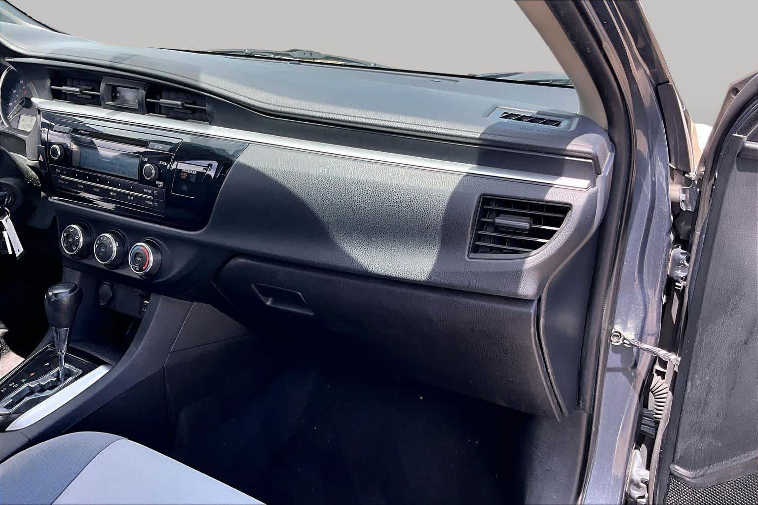 Used 2014 Toyota Corolla L FWD image 16