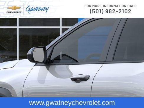 New 2026 Chevrolet Equinox LT w/ Convenience Package II FWD image 12
