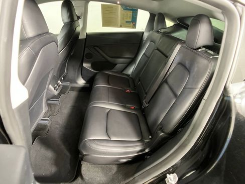 Used 2024 Tesla Model Y Long Range image 29