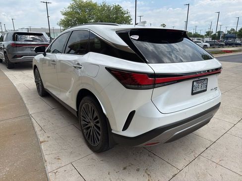 Used 2025 Lexus RX 450h AWD w/ Convenience Package image 8