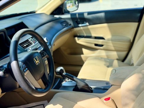 Used 2011 Honda Accord LX image 9