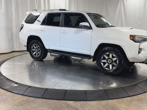 Used 2018 Toyota 4Runner TRD Off-Road Premium w/ Wilderness Package image 2