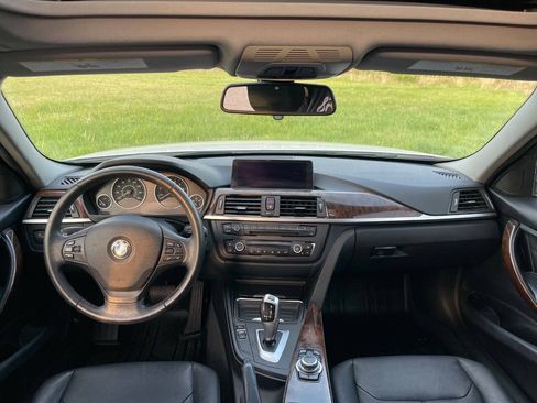 Used 2013 BMW 328i Sedan RWD image 11
