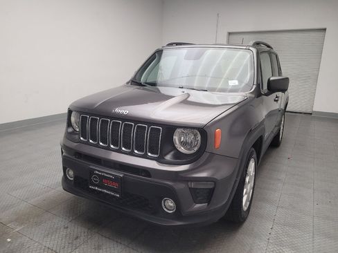Used 2020 Jeep Renegade Latitude FWD image 15