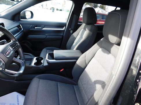 Used 2025 GMC Terrain Elevation image 20