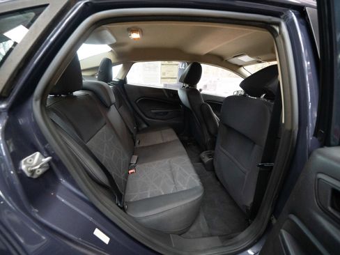 Used 2012 Ford Fiesta SE image 24