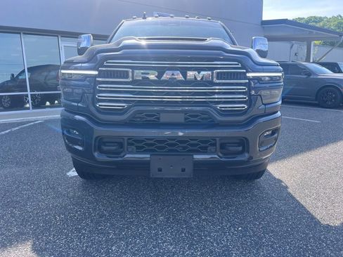Used 2026 RAM 2500 Laramie AWD/4WD image 8