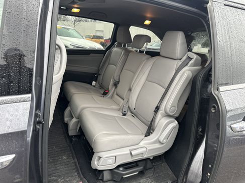 Used 2019 Honda Odyssey Elite image 15