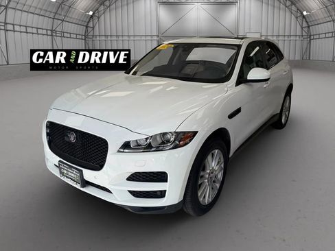 Used 2020 Jaguar F-PACE Prestige image 1