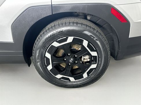 Used 2025 Hyundai Santa Fe SEL image 11