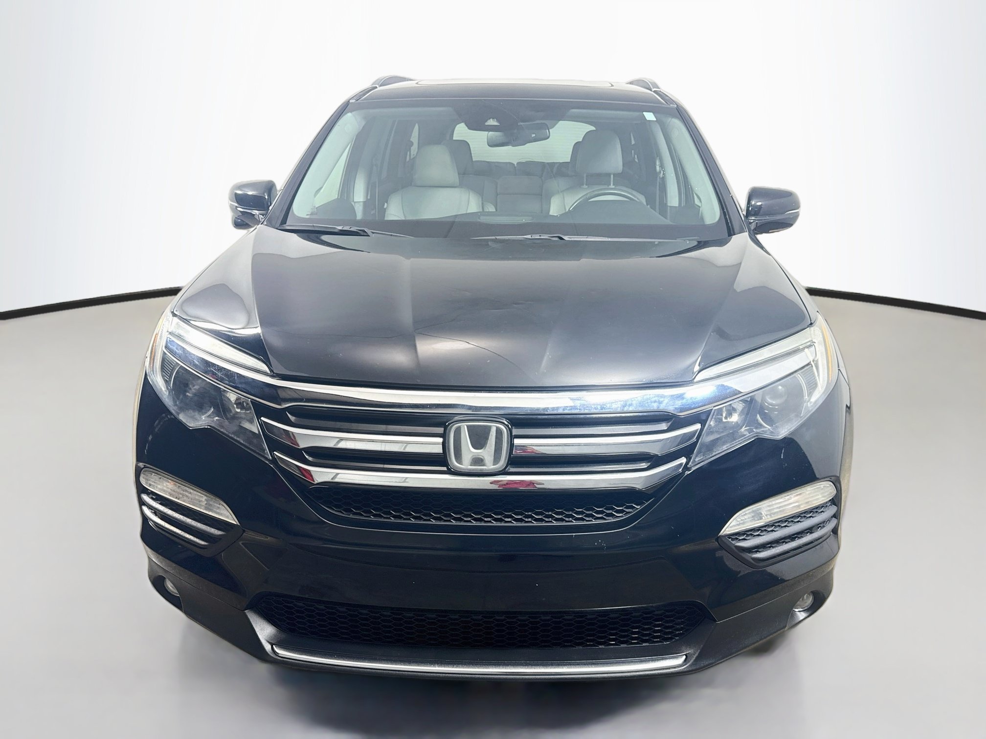 Used 2016 Honda Pilot Touring image 2